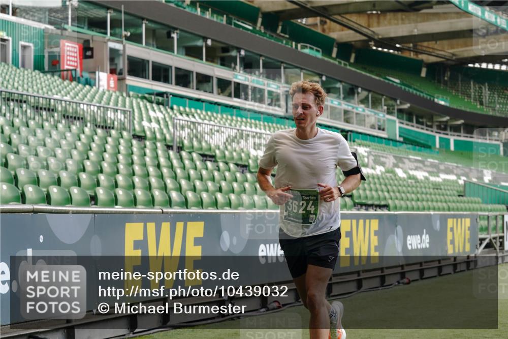 13.09.2026 - 21. swb-Marathon Bremen Michael Burmester http://msf.ph/oto/10439032 13.09.2026 12:41:20 Laufen im Stadion 126, 371, 453, 603, 640, 650, 671, 735, 744, 862, 912, 957, 1136, 1336, 1379, 1381, 1411, 1540, 1571, 1614, 1667, 1797, 1822, 1850, 1860, 1862, 1901, 1930, 1950, 2094, 2986, 3624, 4381, 4399, 4795, 4936, 5672, 6198, 6201, 6264, 7671, 8065, 8394, 9065, 9329, 13224, 277, 346, 466, 658, 895, 901, 1090, 1118, 1320, 1323, 1385, 1485, 1583, 1604, 1754, 1911, 2073, 2141, 2352, 2585, 2670, 3080, 3606, 3617, 5160, 7244, 8729 meine-sportfotos.de