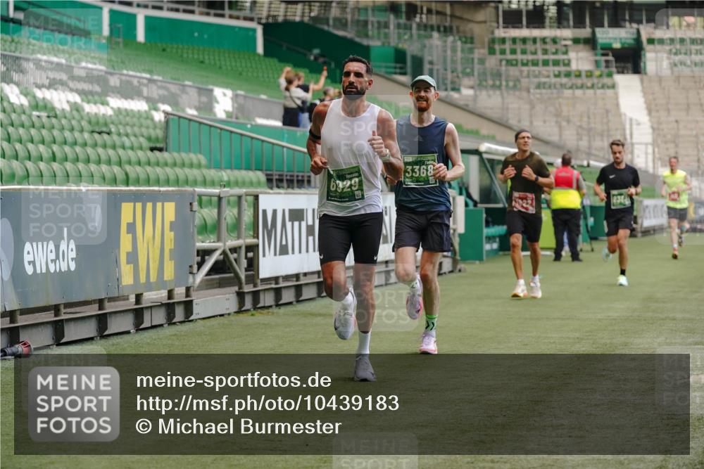 13.09.2026 - 21. swb-Marathon Bremen Michael Burmester http://msf.ph/oto/10439183 13.09.2026 12:41:29 Laufen im Stadion 126, 371, 603, 640, 650, 671, 735, 744, 862, 912, 957, 1136, 1336, 1381, 1411, 1571, 1614, 1667, 1797, 1822, 1850, 1860, 1862, 1901, 1930, 1950, 2094, 2986, 3624, 4381, 4399, 4795, 4936, 5672, 6198, 6201, 6264, 6929, 6991, 7141, 7671, 8065, 8394, 9065, 9329, 13224, 277, 346, 466, 658, 895, 901, 1090, 1118, 1248, 1320, 1323, 1385, 1472, 1583, 1587, 1604, 1754, 1911, 2073, 2141, 2352, 2585, 2670, 3080, 3606, 3617, 5160, 7244, 8729 meine-sportfotos.de