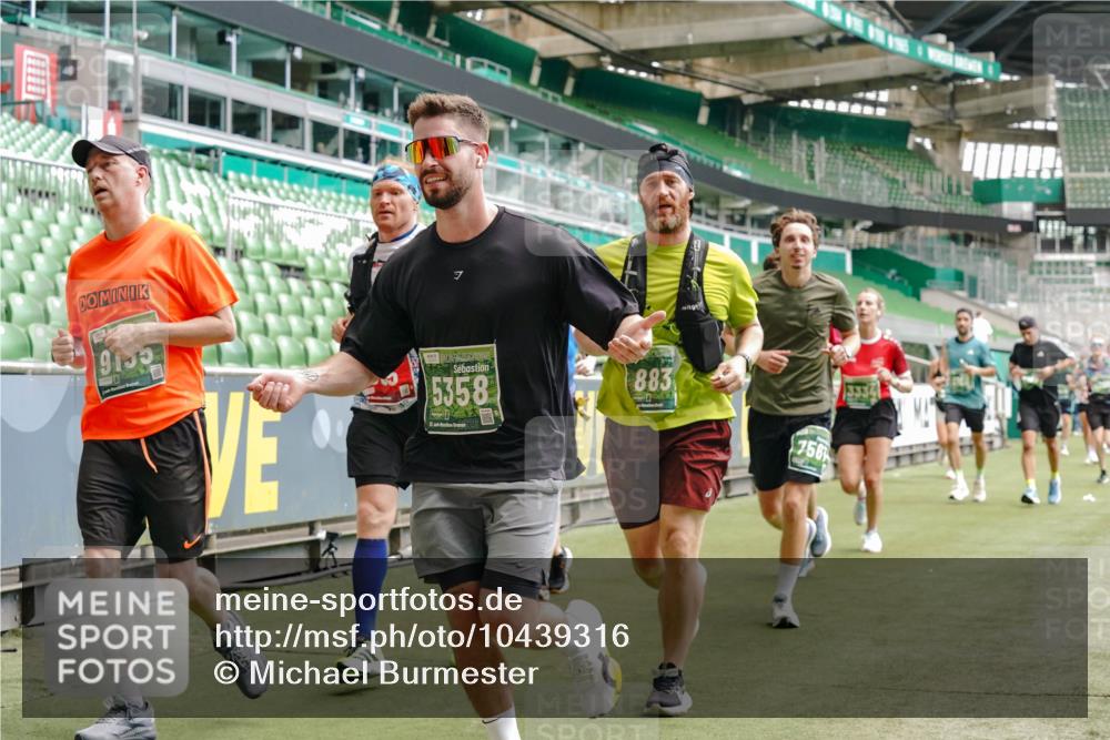 13.09.2026 - 21. swb-Marathon Bremen Michael Burmester http://msf.ph/oto/10439316 13.09.2026 13:06:29 Laufen im Stadion 109, 132, 156, 217, 244, 287, 303, 310, 323, 372, 394, 430, 454, 536, 578, 613, 647, 716, 784, 831, 834, 891, 900, 922, 1073, 1083, 1205, 1243, 1274, 1308, 1365, 1369, 1380, 1437, 1533, 1545, 1574, 1581, 1823, 1848, 1871, 1909, 1914, 1926, 1938, 2076, 2089, 2090, 2126, 2219, 2241, 2244, 2265, 2275, 2301, 2310, 2318, 2355, 2356, 2393, 2440, 2464, 2602, 2699, 2707, 2721, 2742, 2764, 2818, 2902, 2911, 2959, 2960, 2985, 3030, 3115, 3278, 3444, 3485 meine-sportfotos.de