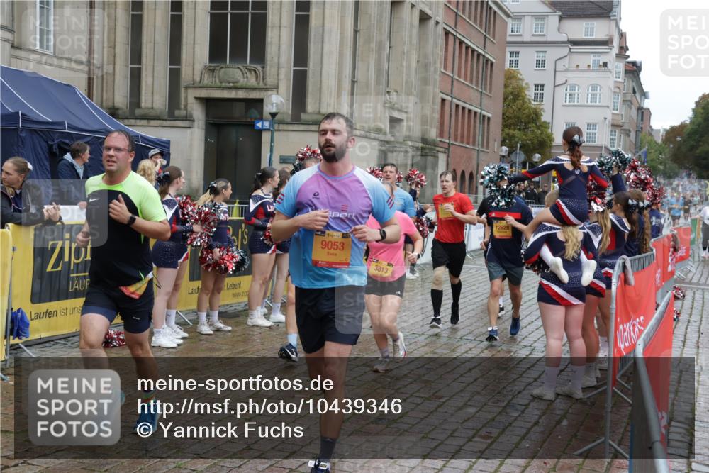 13.09.2026 - Kiel Lauf Yannick Fuchs http://msf.ph/oto/10439346 13.09.2026 11:50:38 Ziel 2063 meine-sportfotos.de