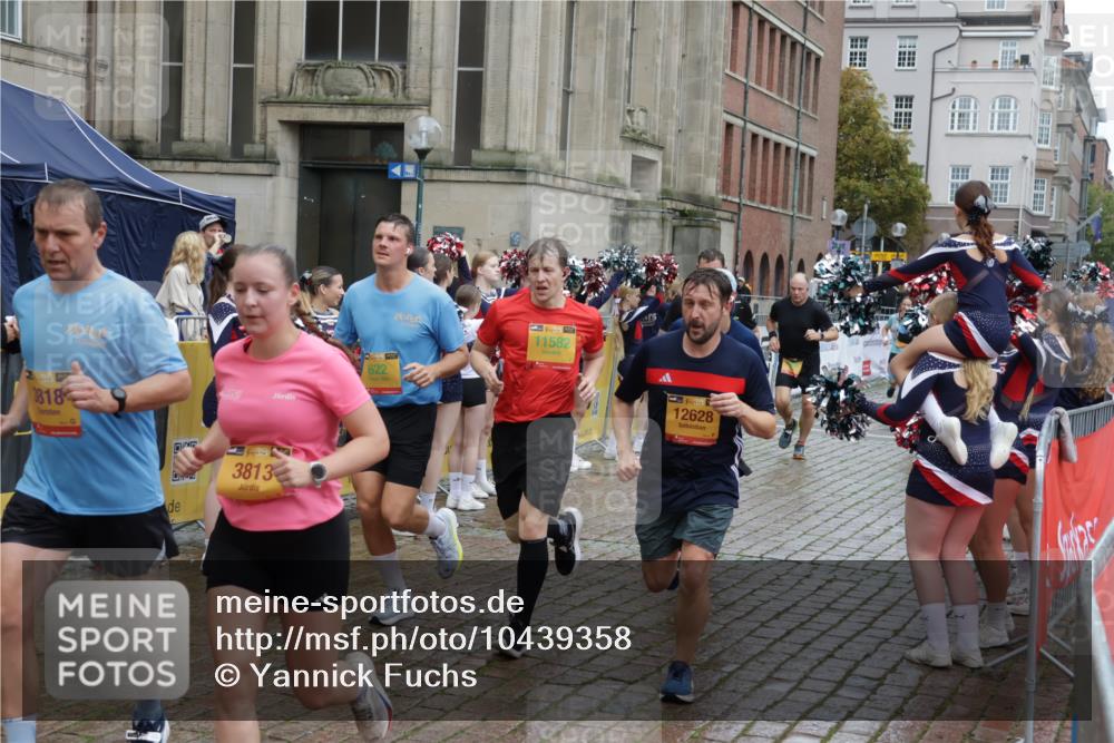 13.09.2026 - Kiel Lauf Yannick Fuchs http://msf.ph/oto/10439358 13.09.2026 11:50:40 Ziel 2063 meine-sportfotos.de
