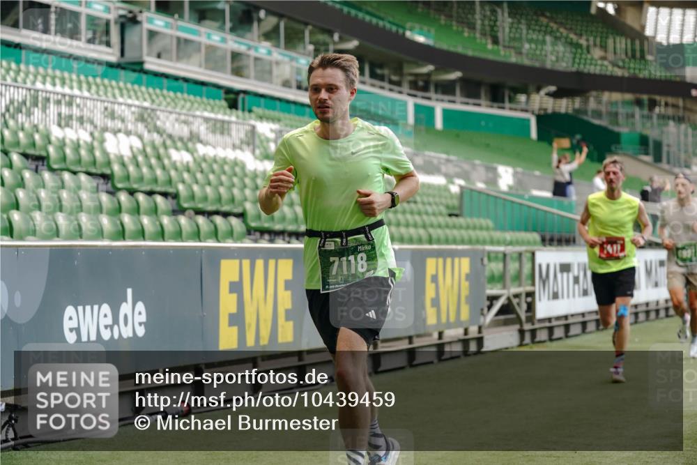 13.09.2026 - 21. swb-Marathon Bremen Michael Burmester http://msf.ph/oto/10439459 13.09.2026 12:41:39 Laufen im Stadion 126, 371, 603, 640, 650, 671, 735, 744, 862, 912, 957, 1136, 1336, 1381, 1411, 1571, 1614, 1619, 1667, 1797, 1822, 1850, 1860, 1862, 1901, 1930, 1950, 2094, 2986, 3368, 3624, 4381, 4399, 4795, 4936, 5672, 6198, 6201, 6264, 6929, 6991, 7141, 7671, 8065, 8383, 8394, 9065, 9329, 13224, 277, 346, 466, 658, 895, 901, 1090, 1118, 1248, 1320, 1323, 1385, 1472, 1576, 1587, 1604, 1717, 1751, 1754, 1911, 2141, 2352, 2585, 2670, 3080, 3606, 5160, 5163, 8729 meine-sportfotos.de