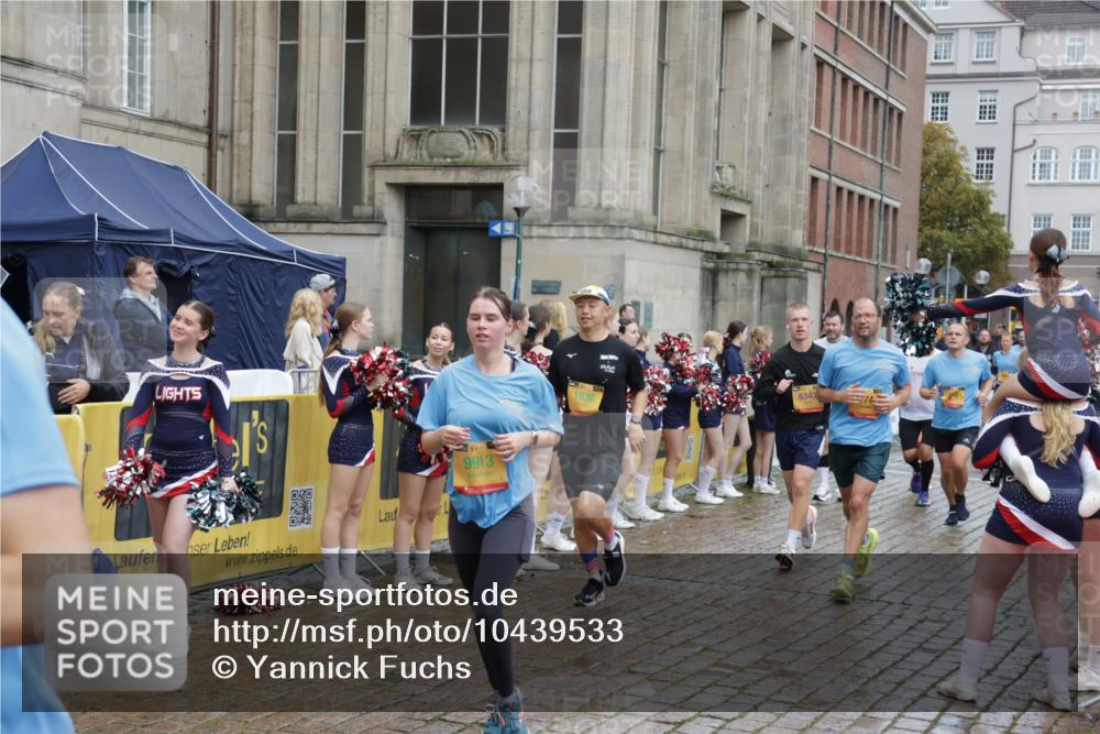 13.09.2026 - Kiel Lauf Yannick Fuchs http://msf.ph/oto/10439533 13.09.2026 11:50:50 Ziel 2063 meine-sportfotos.de