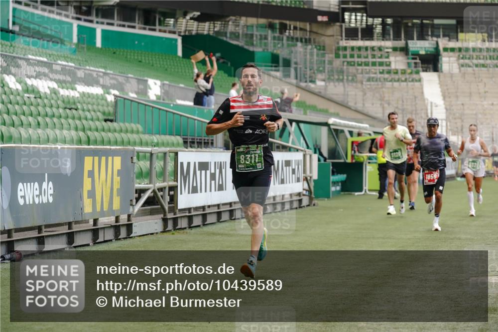 13.09.2026 - 21. swb-Marathon Bremen Michael Burmester http://msf.ph/oto/10439589 13.09.2026 12:41:46 Laufen im Stadion 126, 371, 603, 640, 650, 671, 735, 744, 862, 912, 957, 1009, 1136, 1336, 1381, 1411, 1571, 1614, 1619, 1667, 1797, 1822, 1850, 1860, 1862, 1901, 1930, 1950, 2094, 2207, 2986, 3368, 3624, 4381, 4399, 4795, 4936, 5672, 5828, 6198, 6201, 6264, 6929, 6991, 7141, 7671, 8065, 8311, 8383, 8394, 9065, 9329, 13224, 277, 346, 466, 658, 895, 901, 1090, 1118, 1248, 1320, 1323, 1385, 1472, 1576, 1587, 1604, 1717, 1751, 1754, 1758, 1911, 2141, 2352, 2585, 2670, 3080, 3606, 5160, 5163, 5912 meine-sportfotos.de