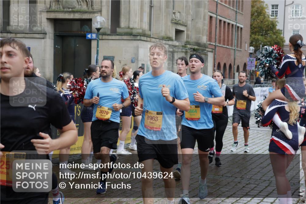 13.09.2026 - Kiel Lauf Yannick Fuchs http://msf.ph/oto/10439624 13.09.2026 11:50:59 Ziel 2063 meine-sportfotos.de