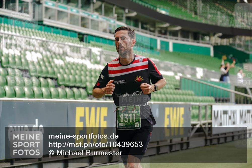13.09.2026 - 21. swb-Marathon Bremen Michael Burmester http://msf.ph/oto/10439653 13.09.2026 12:41:48 Laufen im Stadion 126, 371, 603, 640, 650, 671, 735, 744, 912, 957, 1009, 1136, 1336, 1381, 1411, 1571, 1614, 1619, 1667, 1797, 1822, 1850, 1860, 1862, 1901, 1930, 2094, 2207, 2986, 3368, 3624, 4381, 4399, 4795, 4936, 5672, 5828, 6198, 6201, 6264, 6929, 6991, 7141, 7671, 8065, 8311, 8383, 8394, 9065, 9329, 13224, 277, 346, 466, 658, 895, 901, 1090, 1118, 1248, 1320, 1323, 1385, 1472, 1576, 1587, 1604, 1717, 1751, 1754, 1758, 1911, 2141, 2352, 2585, 2670, 3080, 3606, 5160, 5163, 5912 meine-sportfotos.de