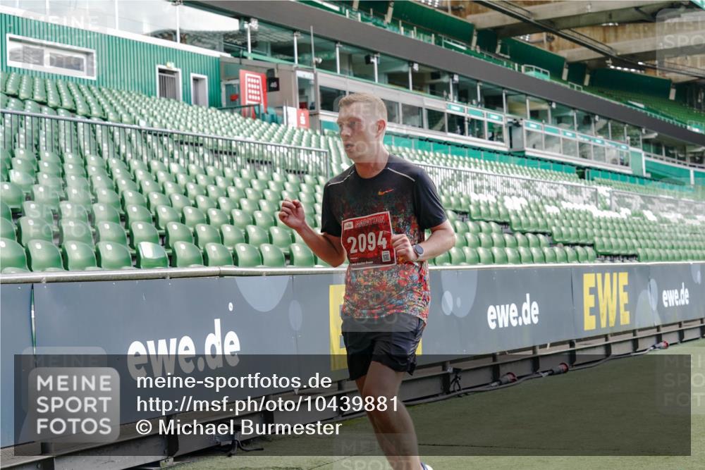 13.09.2026 - 21. swb-Marathon Bremen Michael Burmester http://msf.ph/oto/10439881 13.09.2026 12:41:57 Laufen im Stadion 126, 371, 439, 603, 640, 650, 671, 735, 744, 912, 957, 1009, 1136, 1336, 1381, 1411, 1571, 1614, 1619, 1667, 1712, 1797, 1822, 1850, 1860, 1862, 1930, 2094, 2207, 2986, 3368, 3624, 4399, 4795, 4847, 4936, 5672, 5828, 6198, 6201, 6264, 6929, 6991, 7141, 8065, 8311, 8383, 8394, 9065, 9120, 9329, 277, 346, 466, 658, 895, 901, 1090, 1118, 1248, 1320, 1323, 1472, 1576, 1587, 1604, 1717, 1751, 1758, 1911, 2141, 2352, 2585, 2670, 3080, 3606, 5160, 5163, 5912 meine-sportfotos.de