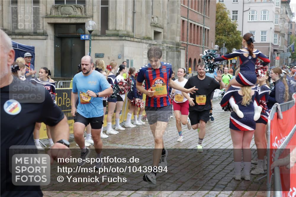 13.09.2026 - Kiel Lauf Yannick Fuchs http://msf.ph/oto/10439894 13.09.2026 11:51:19 Ziel 2063 meine-sportfotos.de