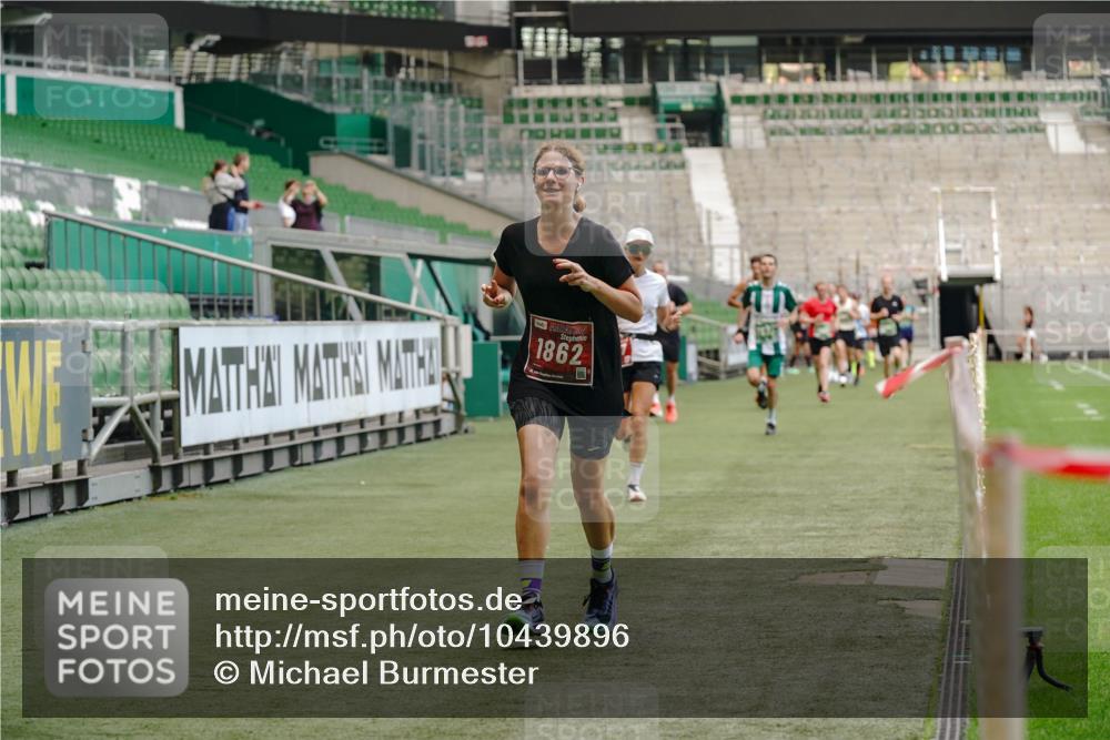 13.09.2026 - 21. swb-Marathon Bremen Michael Burmester http://msf.ph/oto/10439896 13.09.2026 12:42:00 Laufen im Stadion 126, 371, 439, 603, 640, 650, 671, 735, 744, 749, 912, 957, 1009, 1336, 1381, 1411, 1571, 1614, 1619, 1667, 1712, 1797, 1822, 1850, 1860, 1862, 1930, 2094, 2207, 2986, 3368, 3624, 4399, 4795, 4847, 4936, 5672, 5828, 6198, 6264, 6929, 6991, 7141, 8065, 8311, 8383, 8394, 9065, 9120, 9329, 277, 346, 895, 901, 1090, 1118, 1248, 1320, 1323, 1472, 1576, 1587, 1604, 1717, 1751, 1758, 1911, 2141, 2352, 2585, 2670, 3080, 3606, 5160, 5163, 5912 meine-sportfotos.de