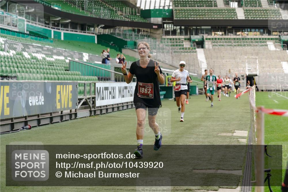 13.09.2026 - 21. swb-Marathon Bremen Michael Burmester http://msf.ph/oto/10439920 13.09.2026 12:42:00 Laufen im Stadion 126, 371, 439, 603, 640, 650, 671, 735, 744, 749, 912, 957, 1009, 1336, 1381, 1411, 1571, 1614, 1619, 1667, 1712, 1797, 1822, 1850, 1860, 1862, 1930, 2094, 2207, 2986, 3368, 3624, 4399, 4795, 4847, 4936, 5672, 5828, 6198, 6264, 6929, 6991, 7141, 8065, 8311, 8383, 8394, 9065, 9120, 9329, 277, 346, 895, 901, 1090, 1118, 1248, 1320, 1323, 1472, 1576, 1587, 1604, 1717, 1751, 1758, 1911, 2141, 2352, 2585, 2670, 3080, 3606, 5160, 5163, 5912 meine-sportfotos.de