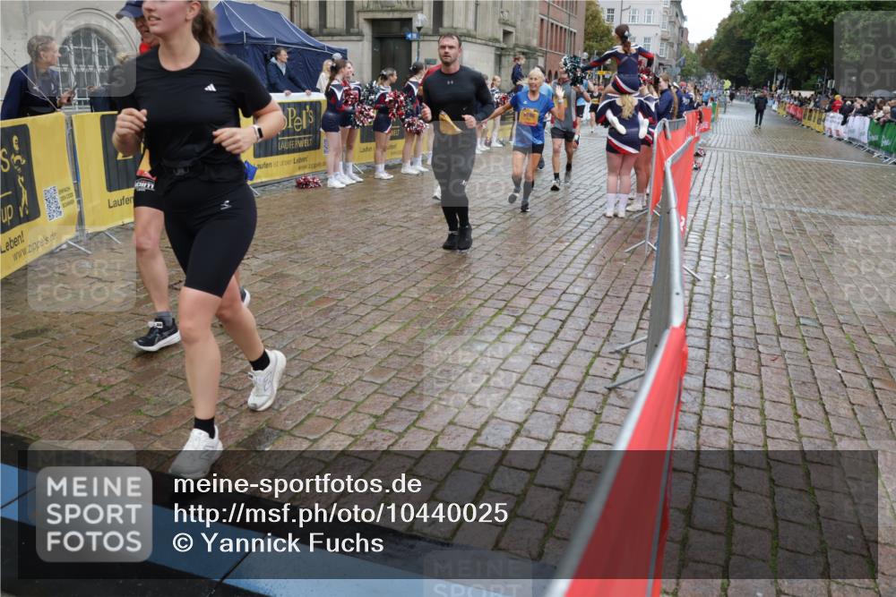 13.09.2026 - Kiel Lauf Yannick Fuchs http://msf.ph/oto/10440025 13.09.2026 11:51:27 Ziel 2063 meine-sportfotos.de