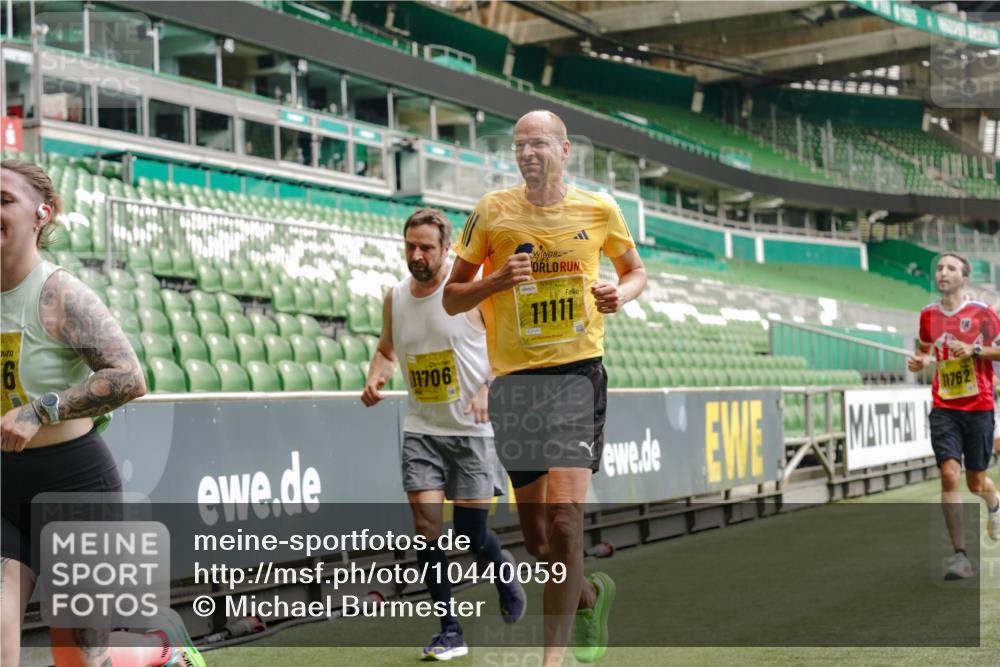 13.09.2026 - 21. swb-Marathon Bremen Michael Burmester http://msf.ph/oto/10440059 13.09.2026 10:27:27 Laufen im Stadion 10096, 10142, 10172, 10189, 10210, 10214, 10223, 10228, 10231, 10269, 10270, 10289, 10293, 10310, 10318, 10319, 10329, 10352, 10393, 10436, 10445, 10447, 10454, 10464, 10489, 10504, 10508, 10514, 10536, 10541, 10566, 10583, 10594, 10628, 10638, 10735, 10744, 10807, 10814, 10846, 10860, 10866, 10873, 10897, 10898, 10917, 10956, 10992, 11015, 11060, 11063, 11076, 11092, 11110, 11111, 11130, 11135, 11148, 11155, 11187, 11193, 11199, 11209, 11232, 11279 meine-sportfotos.de