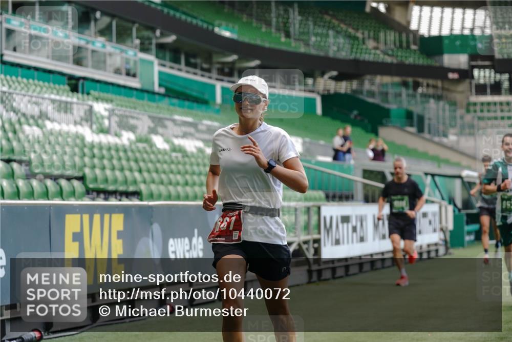 13.09.2026 - 21. swb-Marathon Bremen Michael Burmester http://msf.ph/oto/10440072 13.09.2026 12:42:05 Laufen im Stadion 371, 439, 603, 640, 650, 735, 744, 749, 957, 1009, 1223, 1224, 1336, 1381, 1411, 1571, 1614, 1619, 1667, 1712, 1745, 1797, 1822, 1850, 1862, 1930, 2094, 2207, 2986, 3368, 3624, 4399, 4795, 4847, 4936, 5672, 5828, 6198, 6264, 6929, 6991, 7141, 8065, 8311, 8383, 8394, 8994, 9065, 9120, 9329, 277, 346, 807, 895, 901, 1090, 1118, 1248, 1320, 1323, 1472, 1576, 1587, 1604, 1717, 1751, 1758, 1911, 2141, 2352, 2585, 2670, 3080, 3606, 5160, 5163, 5912 meine-sportfotos.de