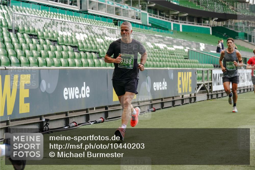 13.09.2026 - 21. swb-Marathon Bremen Michael Burmester http://msf.ph/oto/10440203 13.09.2026 12:42:09 Laufen im Stadion 371, 439, 650, 744, 749, 957, 1009, 1223, 1224, 1336, 1381, 1411, 1571, 1614, 1619, 1667, 1712, 1745, 1797, 1822, 1850, 1862, 1879, 2094, 2207, 2986, 3368, 3624, 4399, 4795, 4847, 4936, 5672, 5828, 6198, 6264, 6929, 6991, 7141, 8065, 8311, 8383, 8394, 8994, 9065, 9120, 9533, 277, 346, 807, 895, 901, 1090, 1118, 1248, 1320, 1323, 1472, 1576, 1587, 1604, 1717, 1751, 1758, 1911, 2141, 2352, 2670, 3080, 3606, 5160, 5163, 5912 meine-sportfotos.de