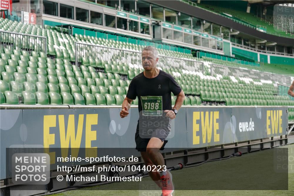 13.09.2026 - 21. swb-Marathon Bremen Michael Burmester http://msf.ph/oto/10440223 13.09.2026 12:42:09 Laufen im Stadion 371, 439, 650, 744, 749, 957, 1009, 1223, 1224, 1336, 1381, 1411, 1571, 1614, 1619, 1667, 1712, 1745, 1797, 1822, 1850, 1862, 1879, 2094, 2207, 2986, 3368, 3624, 4399, 4795, 4847, 4936, 5672, 5828, 6198, 6264, 6929, 6991, 7141, 8065, 8311, 8383, 8394, 8994, 9065, 9120, 9533, 277, 346, 807, 895, 901, 1090, 1118, 1248, 1320, 1323, 1472, 1576, 1587, 1604, 1717, 1751, 1758, 1911, 2141, 2352, 2670, 3080, 3606, 5160, 5163, 5912 meine-sportfotos.de