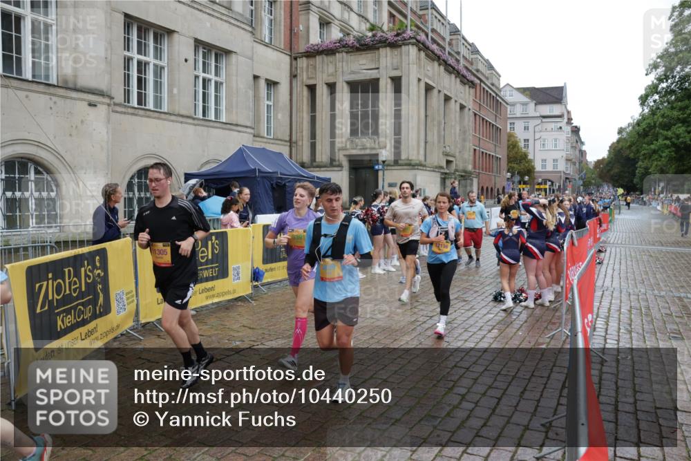 13.09.2026 - Kiel Lauf Yannick Fuchs http://msf.ph/oto/10440250 13.09.2026 11:51:59 Ziel  meine-sportfotos.de