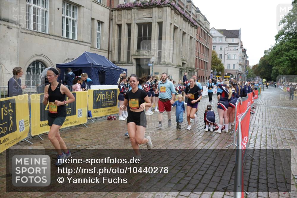 13.09.2026 - Kiel Lauf Yannick Fuchs http://msf.ph/oto/10440278 13.09.2026 11:52:01 Ziel  meine-sportfotos.de