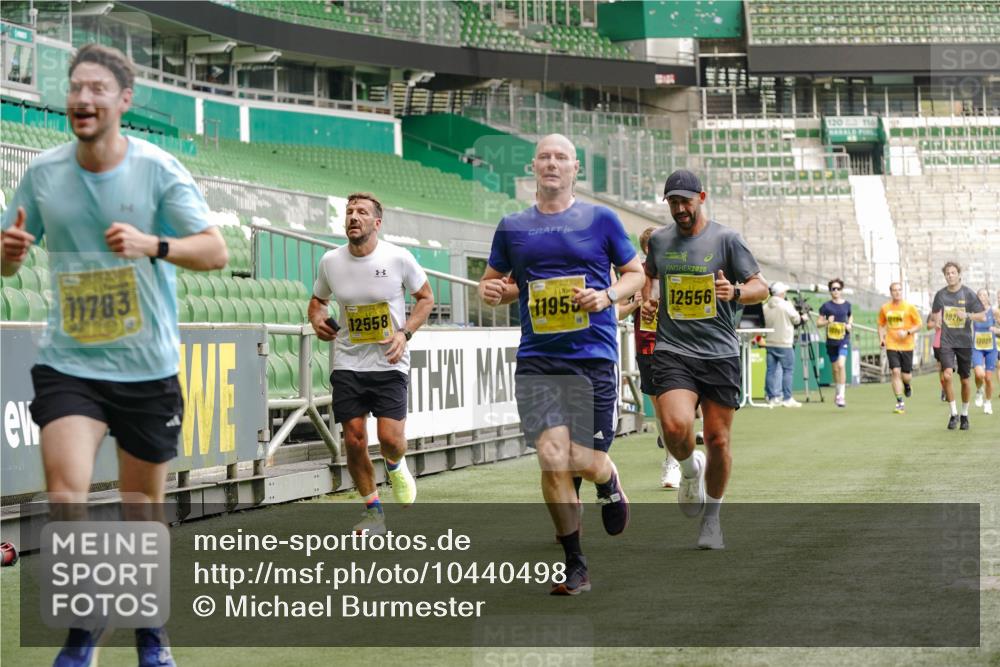 13.09.2026 - 21. swb-Marathon Bremen Michael Burmester http://msf.ph/oto/10440498 13.09.2026 10:27:38 Laufen im Stadion 10096, 10142, 10172, 10189, 10210, 10214, 10223, 10231, 10269, 10270, 10289, 10293, 10294, 10310, 10318, 10319, 10329, 10352, 10393, 10436, 10445, 10464, 10489, 10504, 10508, 10514, 10536, 10541, 10566, 10583, 10594, 10628, 10638, 10655, 10735, 10744, 10770, 10807, 10814, 10846, 10860, 10866, 10873, 10897, 10898, 10917, 10956, 10992, 11015, 11060, 11063, 11076, 11087, 11092, 11110, 11111, 11130, 11135, 11148, 11193, 11199, 11209, 11232, 11279 meine-sportfotos.de