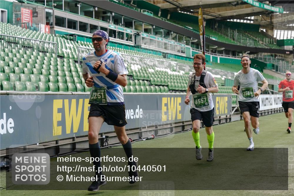 13.09.2026 - 21. swb-Marathon Bremen Michael Burmester http://msf.ph/oto/10440501 13.09.2026 12:42:17 Laufen im Stadion 371, 439, 650, 744, 749, 957, 1009, 1223, 1224, 1336, 1381, 1411, 1562, 1614, 1619, 1667, 1712, 1745, 1797, 1822, 1850, 1862, 1879, 2094, 2207, 2651, 2986, 3251, 3368, 3584, 3624, 4096, 4399, 4795, 4847, 4936, 5663, 5672, 5828, 6198, 6264, 6929, 6991, 7141, 8065, 8311, 8383, 8394, 8994, 9065, 9120, 9533, 277, 346, 807, 895, 901, 1118, 1248, 1320, 1323, 1472, 1576, 1587, 1604, 1717, 1751, 1758, 1911, 2141, 2352, 2670, 3080, 3606, 5160, 5163, 5912 meine-sportfotos.de