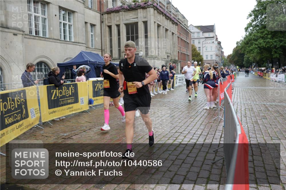 13.09.2026 - Kiel Lauf Yannick Fuchs http://msf.ph/oto/10440586 13.09.2026 11:52:26 Ziel  meine-sportfotos.de