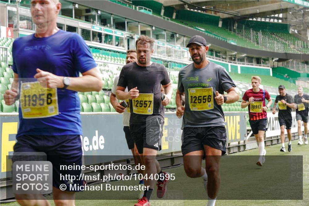 13.09.2026 - 21. swb-Marathon Bremen Michael Burmester http://msf.ph/oto/10440595 13.09.2026 10:27:41 Laufen im Stadion 10096, 10142, 10172, 10189, 10210, 10214, 10223, 10231, 10269, 10270, 10289, 10293, 10294, 10310, 10318, 10319, 10329, 10352, 10393, 10436, 10445, 10464, 10489, 10504, 10508, 10514, 10536, 10541, 10544, 10566, 10583, 10594, 10628, 10638, 10655, 10735, 10744, 10770, 10807, 10814, 10846, 10860, 10873, 10897, 10898, 10917, 10956, 10992, 11015, 11060, 11063, 11076, 11087, 11092, 11110, 11111, 11130, 11135, 11148, 11170, 11193, 11209, 11279 meine-sportfotos.de