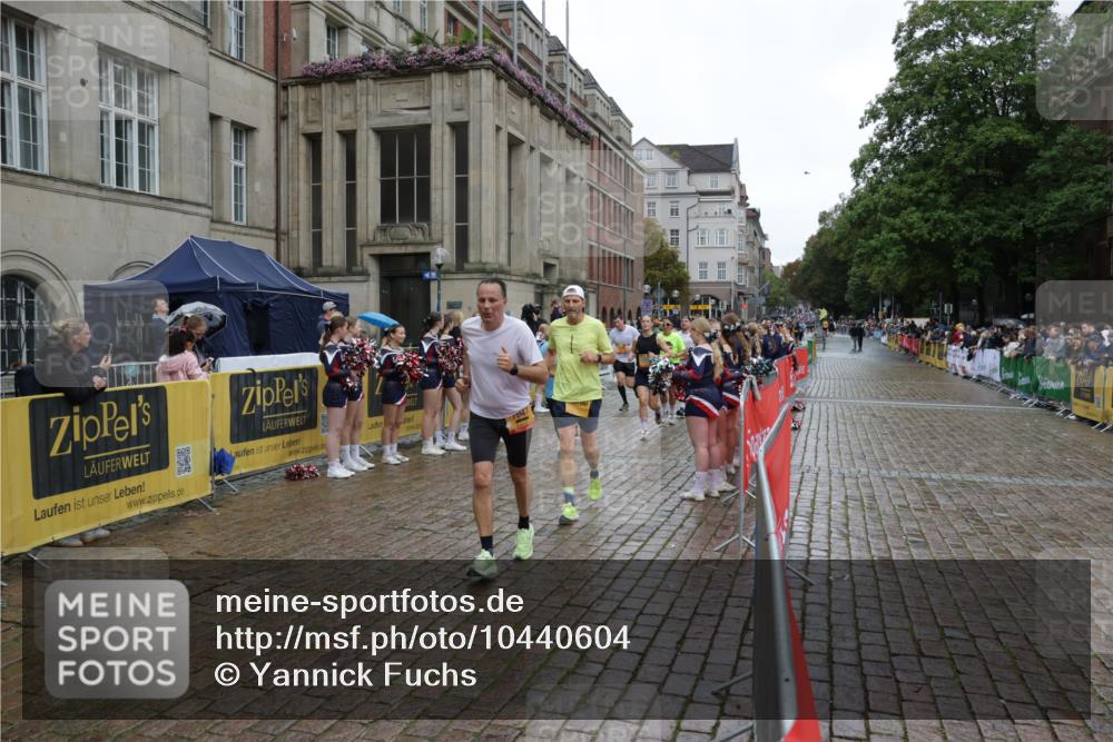 13.09.2026 - Kiel Lauf Yannick Fuchs http://msf.ph/oto/10440604 13.09.2026 11:52:28 Ziel  meine-sportfotos.de