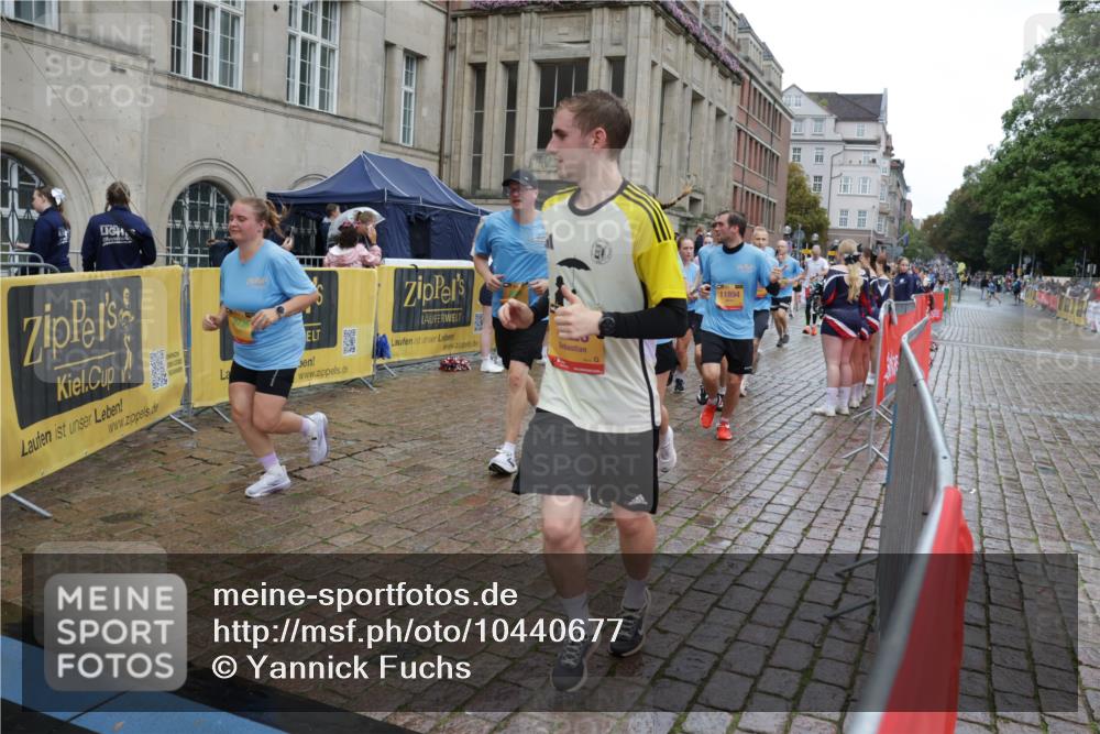 13.09.2026 - Kiel Lauf Yannick Fuchs http://msf.ph/oto/10440677 13.09.2026 11:52:34 Ziel  meine-sportfotos.de