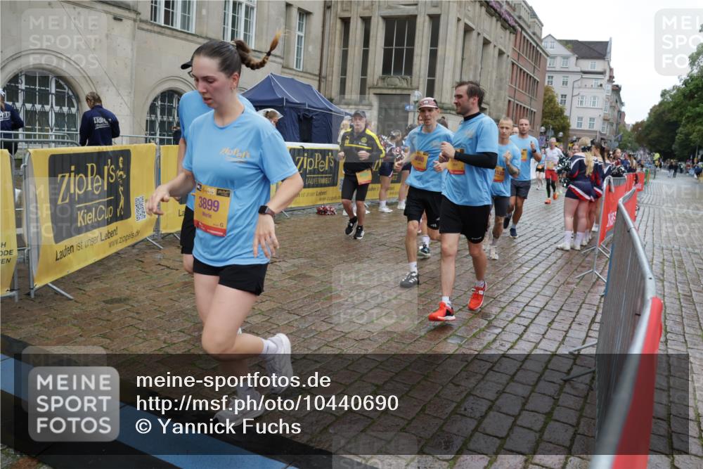 13.09.2026 - Kiel Lauf Yannick Fuchs http://msf.ph/oto/10440690 13.09.2026 11:52:35 Ziel  meine-sportfotos.de