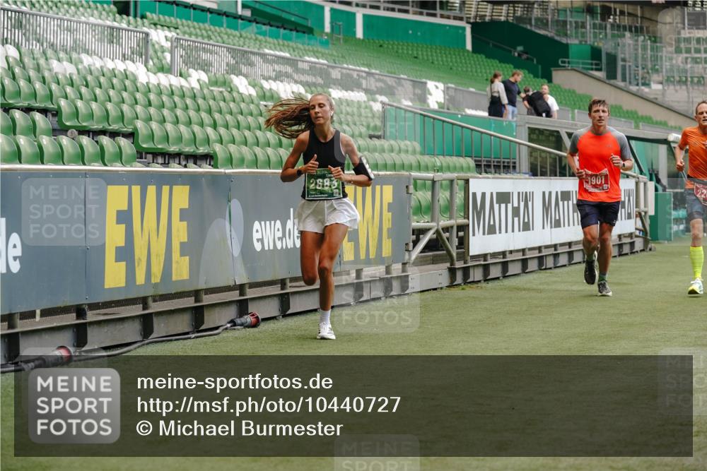 13.09.2026 - 21. swb-Marathon Bremen Michael Burmester http://msf.ph/oto/10440727 13.09.2026 12:42:26 Laufen im Stadion 439, 749, 957, 1009, 1223, 1224, 1411, 1562, 1614, 1619, 1667, 1712, 1745, 1797, 1822, 1850, 1862, 1879, 1921, 2094, 2207, 2651, 2683, 2986, 3251, 3368, 3584, 3624, 4096, 4399, 4795, 4847, 5316, 5663, 5672, 5828, 6198, 6264, 6929, 6991, 7141, 8065, 8311, 8383, 8394, 8749, 8994, 9065, 9120, 9200, 9533, 277, 346, 807, 895, 901, 1118, 1248, 1320, 1323, 1472, 1576, 1587, 1604, 1717, 1751, 1758, 1911, 2141, 2352, 2670, 3080, 3606, 5160, 5163, 5912 meine-sportfotos.de