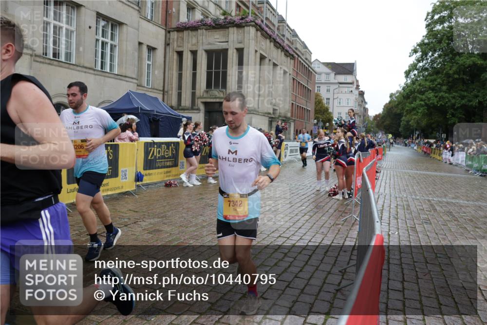 13.09.2026 - Kiel Lauf Yannick Fuchs http://msf.ph/oto/10440795 13.09.2026 11:52:57 Ziel  meine-sportfotos.de