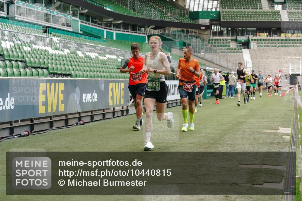 13.09.2026 - 21. swb-Marathon Bremen Michael Burmester http://msf.ph/oto/10440815 13.09.2026 12:42:29 Laufen im Stadion 439, 749, 957, 1009, 1223, 1224, 1411, 1562, 1614, 1619, 1667, 1712, 1745, 1797, 1822, 1850, 1862, 1879, 1921, 2094, 2207, 2651, 2683, 2986, 3251, 3368, 3584, 3624, 4096, 4399, 4795, 4847, 5316, 5663, 5672, 5828, 6198, 6264, 6929, 6991, 7141, 8065, 8311, 8383, 8394, 8749, 8994, 9065, 9120, 9200, 9533, 277, 346, 807, 895, 901, 1118, 1248, 1320, 1323, 1472, 1576, 1587, 1604, 1717, 1751, 1758, 1911, 2141, 2352, 2670, 3080, 3606, 5160, 5163, 5912 meine-sportfotos.de