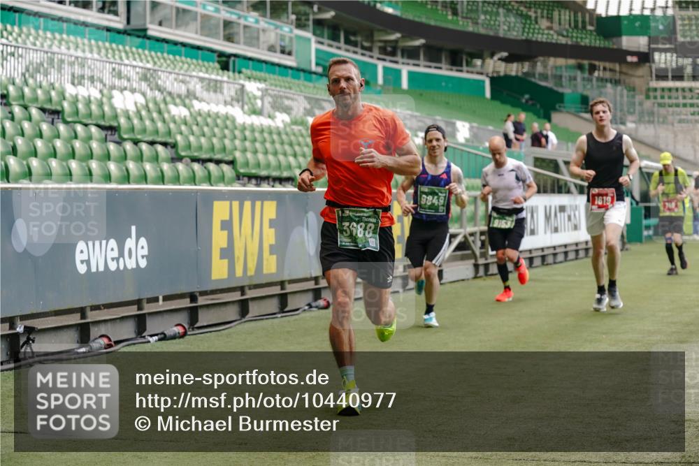 13.09.2026 - 21. swb-Marathon Bremen Michael Burmester http://msf.ph/oto/10440977 13.09.2026 12:42:33 Laufen im Stadion 439, 749, 1009, 1223, 1224, 1411, 1562, 1619, 1667, 1712, 1745, 1797, 1822, 1850, 1862, 1879, 1921, 2094, 2207, 2651, 2683, 2986, 3251, 3368, 3584, 3624, 3688, 4096, 4399, 4795, 4847, 5316, 5663, 5672, 5828, 6198, 6264, 6359, 6929, 6991, 7141, 8065, 8311, 8383, 8394, 8689, 8749, 8994, 9065, 9120, 9200, 9533, 277, 346, 807, 895, 901, 1118, 1248, 1320, 1323, 1472, 1576, 1587, 1604, 1717, 1751, 1758, 1911, 2141, 2352, 2670, 3080, 3606, 5160, 5163, 5912 meine-sportfotos.de