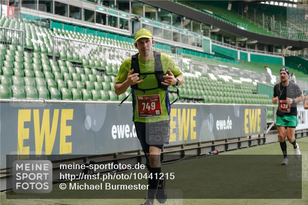 13.09.2026 - 21. swb-Marathon Bremen Michael Burmester http://msf.ph/oto/10441215 13.09.2026 12:42:40 Laufen im Stadion 439, 749, 819, 1009, 1223, 1224, 1411, 1562, 1619, 1667, 1712, 1745, 1797, 1822, 1850, 1862, 1879, 1921, 2094, 2207, 2651, 2683, 3251, 3368, 3584, 3624, 3688, 4096, 4399, 4795, 4847, 5316, 5663, 5672, 5828, 6198, 6264, 6359, 6929, 6991, 7141, 8311, 8383, 8394, 8689, 8749, 8994, 9120, 9153, 9200, 9533, 9849, 277, 346, 453, 807, 901, 1118, 1248, 1320, 1323, 1472, 1576, 1587, 1717, 1751, 1758, 1911, 2141, 2352, 3080, 3606, 5160, 5163, 5912 meine-sportfotos.de