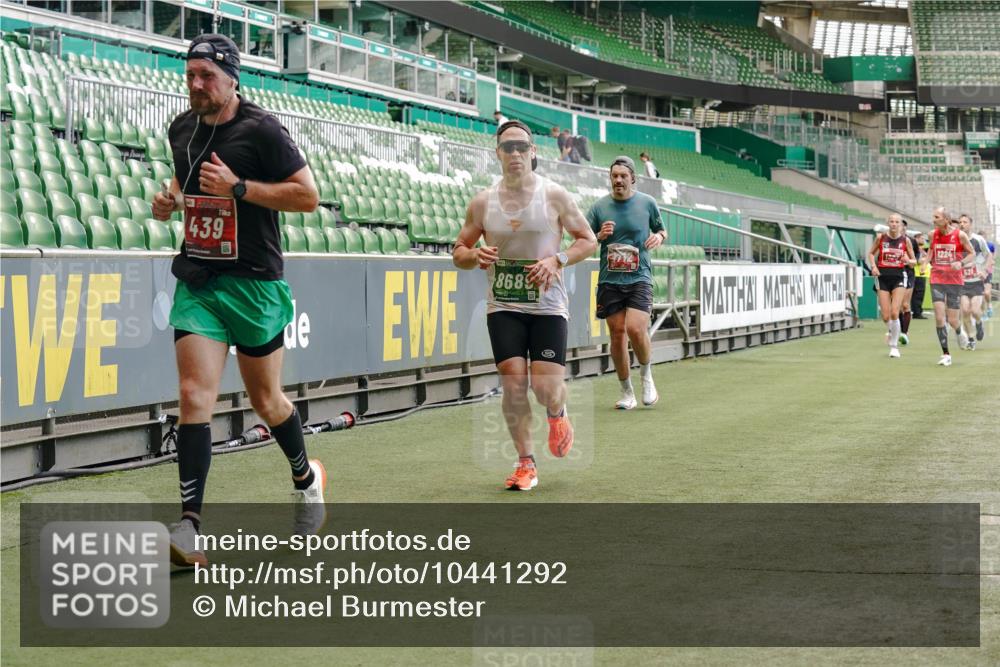 13.09.2026 - 21. swb-Marathon Bremen Michael Burmester http://msf.ph/oto/10441292 13.09.2026 12:42:43 Laufen im Stadion 439, 749, 819, 1009, 1223, 1224, 1411, 1562, 1619, 1667, 1712, 1745, 1822, 1850, 1862, 1879, 1921, 2094, 2207, 2651, 2683, 3251, 3368, 3584, 3624, 3688, 4096, 4399, 4795, 4847, 5316, 5663, 5672, 5828, 6198, 6264, 6359, 6929, 6991, 7141, 8311, 8383, 8394, 8689, 8749, 8994, 9120, 9153, 9200, 9233, 9533, 9849, 277, 346, 453, 807, 901, 1248, 1320, 1323, 1472, 1576, 1587, 1717, 1751, 1758, 1911, 2141, 2352, 3080, 3606, 5160, 5163, 5912 meine-sportfotos.de