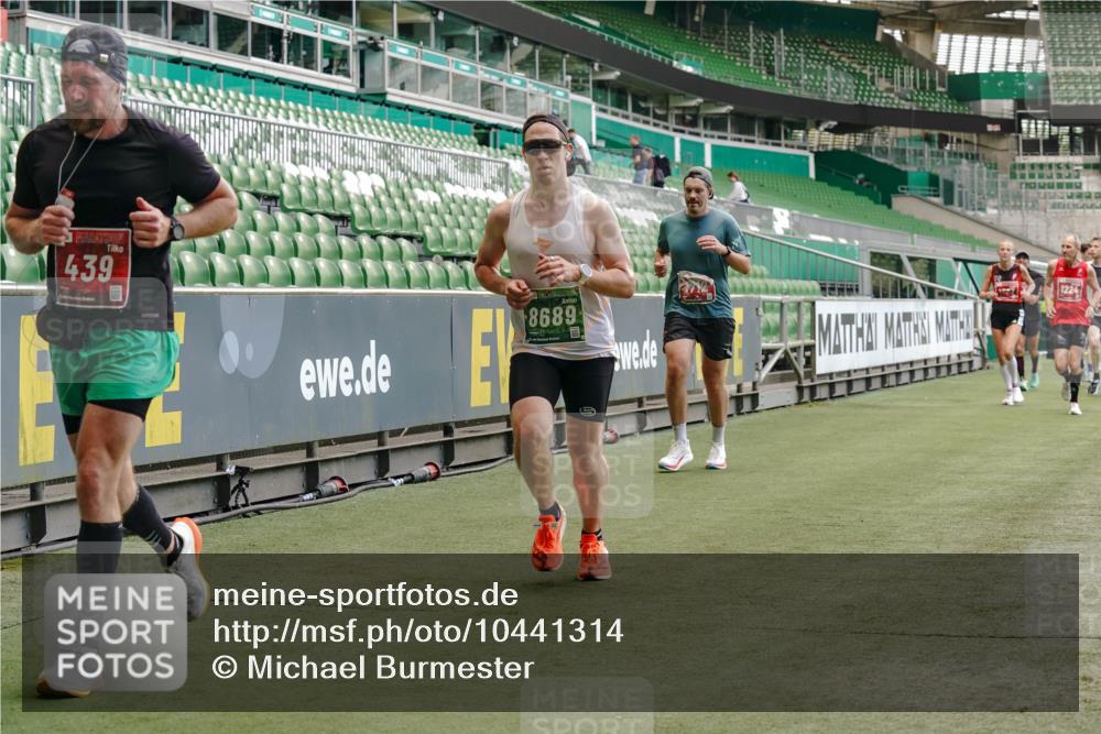 13.09.2026 - 21. swb-Marathon Bremen Michael Burmester http://msf.ph/oto/10441314 13.09.2026 12:42:43 Laufen im Stadion 439, 749, 819, 1009, 1223, 1224, 1411, 1562, 1619, 1667, 1712, 1745, 1822, 1850, 1862, 1879, 1921, 2094, 2207, 2651, 2683, 3251, 3368, 3584, 3624, 3688, 4096, 4399, 4795, 4847, 5316, 5663, 5672, 5828, 6198, 6264, 6359, 6929, 6991, 7141, 8311, 8383, 8394, 8689, 8749, 8994, 9120, 9153, 9200, 9233, 9533, 9849, 277, 346, 453, 807, 901, 1248, 1320, 1323, 1472, 1576, 1587, 1717, 1751, 1758, 1911, 2141, 2352, 3080, 3606, 5160, 5163, 5912 meine-sportfotos.de