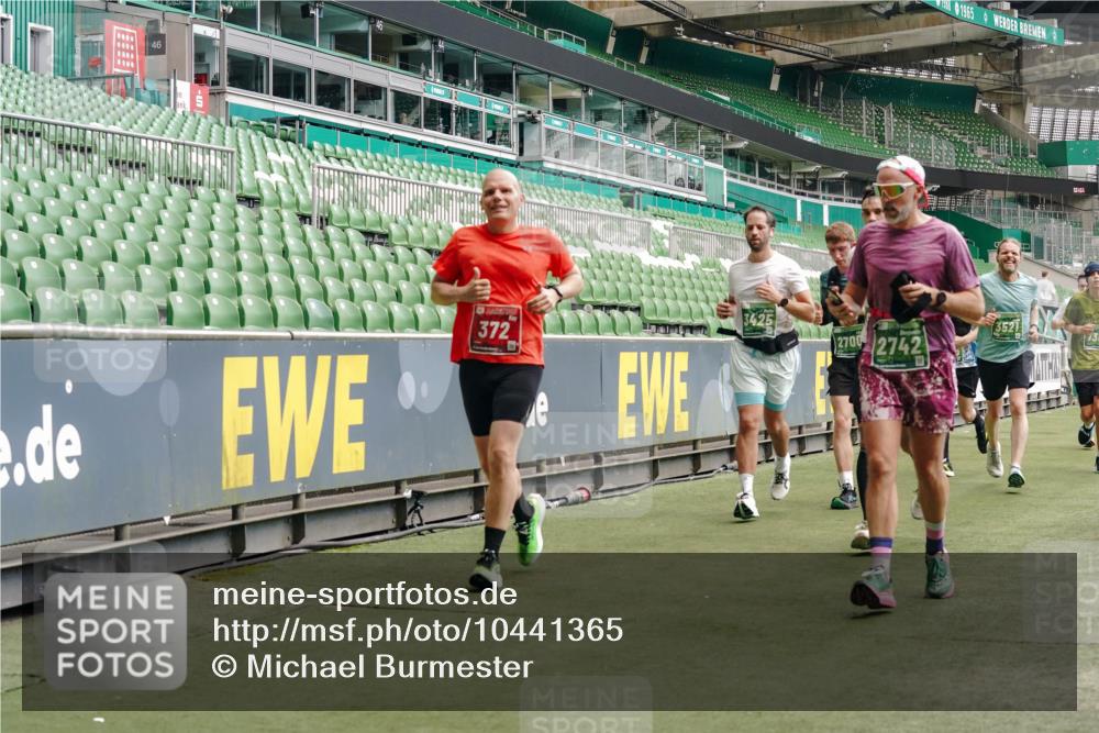 13.09.2026 - 21. swb-Marathon Bremen Michael Burmester http://msf.ph/oto/10441365 13.09.2026 13:07:00 Laufen im Stadion 109, 132, 156, 217, 287, 303, 310, 372, 394, 430, 454, 489, 578, 607, 613, 682, 716, 784, 809, 831, 834, 846, 891, 911, 922, 1083, 1173, 1189, 1205, 1210, 1274, 1322, 1364, 1365, 1369, 1380, 1387, 1437, 1532, 1533, 1545, 1574, 1581, 1600, 1823, 1841, 1848, 1854, 1871, 1909, 1926, 1938, 2070, 2076, 2090, 2219, 2244, 2265, 2275, 2283, 2310, 2318, 2355, 2356, 2393, 2405, 2440, 2464, 2492, 2565, 2699, 2707, 2721, 2731, 2755, 2818, 2831, 2902, 2911, 2949, 2960, 3115 meine-sportfotos.de