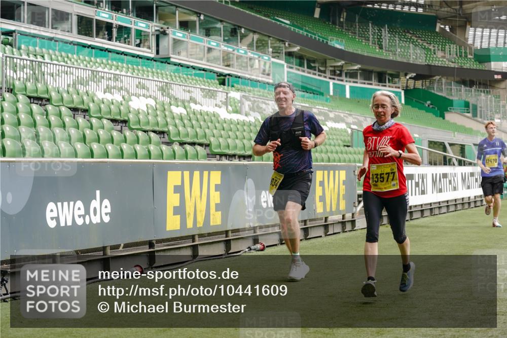 13.09.2026 - 21. swb-Marathon Bremen Michael Burmester http://msf.ph/oto/10441609 13.09.2026 10:28:02 Laufen im Stadion 10096, 10142, 10172, 10189, 10223, 10231, 10267, 10269, 10270, 10289, 10293, 10294, 10310, 10316, 10319, 10329, 10393, 10421, 10464, 10489, 10504, 10508, 10514, 10538, 10541, 10544, 10566, 10583, 10594, 10628, 10638, 10655, 10709, 10739, 10744, 10770, 10807, 10814, 10835, 10846, 10860, 10873, 10897, 10898, 10910, 10917, 10923, 10956, 10992, 10993, 11005, 11035, 11058, 11060, 11063, 11076, 11087, 11092, 11110, 11111, 11130, 11135, 11148, 11170, 11193 meine-sportfotos.de