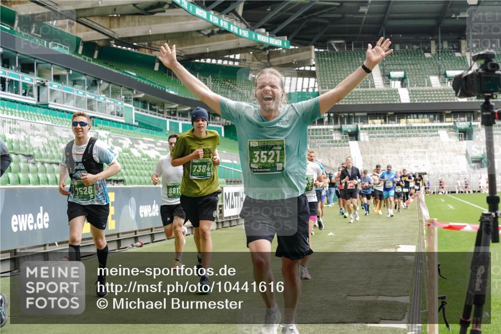 13.09.2026 - 21. swb-Marathon Bremen Michael Burmester http://msf.ph/oto/10441616 13.09.2026 13:07:03 Laufen im Stadion 109, 132, 156, 217, 287, 303, 310, 372, 430, 454, 489, 578, 607, 613, 682, 716, 784, 809, 831, 834, 846, 911, 922, 1083, 1173, 1189, 1205, 1210, 1274, 1322, 1364, 1365, 1369, 1380, 1387, 1437, 1532, 1533, 1545, 1574, 1581, 1600, 1823, 1841, 1848, 1854, 1871, 1909, 1926, 1938, 2003, 2070, 2076, 2090, 2219, 2244, 2265, 2275, 2283, 2310, 2318, 2355, 2356, 2393, 2405, 2440, 2464, 2492, 2565, 2699, 2707, 2721, 2731, 2755, 2802, 2818, 2831, 2902, 2911, 2949, 2960, 3115 meine-sportfotos.de