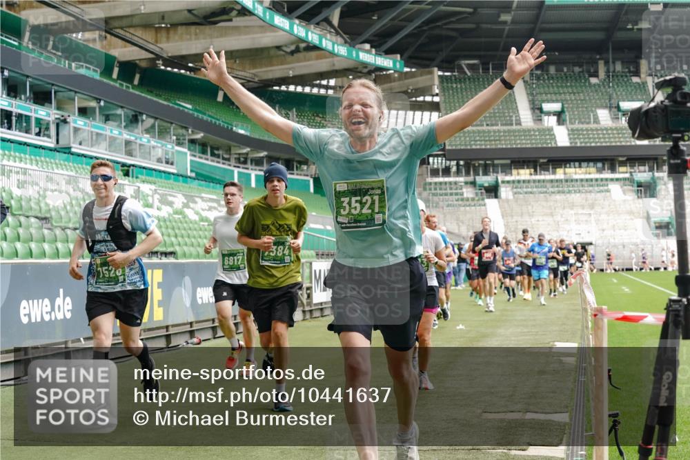 13.09.2026 - 21. swb-Marathon Bremen Michael Burmester http://msf.ph/oto/10441637 13.09.2026 13:07:03 Laufen im Stadion 109, 132, 156, 217, 287, 303, 310, 372, 430, 454, 489, 578, 607, 613, 682, 716, 784, 809, 831, 834, 846, 911, 922, 1083, 1173, 1189, 1205, 1210, 1274, 1322, 1364, 1365, 1369, 1380, 1387, 1437, 1532, 1533, 1545, 1574, 1581, 1600, 1823, 1841, 1848, 1854, 1871, 1909, 1926, 1938, 2003, 2070, 2076, 2090, 2219, 2244, 2265, 2275, 2283, 2310, 2318, 2355, 2356, 2393, 2405, 2440, 2464, 2492, 2565, 2699, 2707, 2721, 2731, 2755, 2802, 2818, 2831, 2902, 2911, 2949, 2960, 3115 meine-sportfotos.de