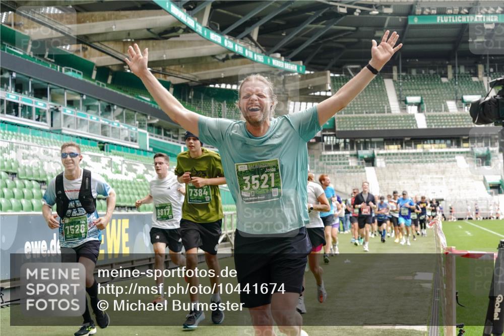 13.09.2026 - 21. swb-Marathon Bremen Michael Burmester http://msf.ph/oto/10441674 13.09.2026 13:07:04 Laufen im Stadion 109, 132, 156, 217, 287, 303, 310, 372, 430, 454, 489, 578, 607, 613, 682, 716, 784, 809, 831, 834, 846, 911, 922, 1083, 1173, 1189, 1205, 1210, 1274, 1322, 1364, 1365, 1369, 1387, 1437, 1532, 1533, 1545, 1574, 1581, 1600, 1823, 1841, 1848, 1854, 1871, 1909, 1926, 1938, 2003, 2070, 2076, 2090, 2219, 2244, 2265, 2275, 2283, 2310, 2318, 2355, 2356, 2393, 2405, 2440, 2464, 2492, 2565, 2699, 2707, 2721, 2731, 2755, 2802, 2818, 2831, 2902, 2911, 2949, 2960, 3115 meine-sportfotos.de