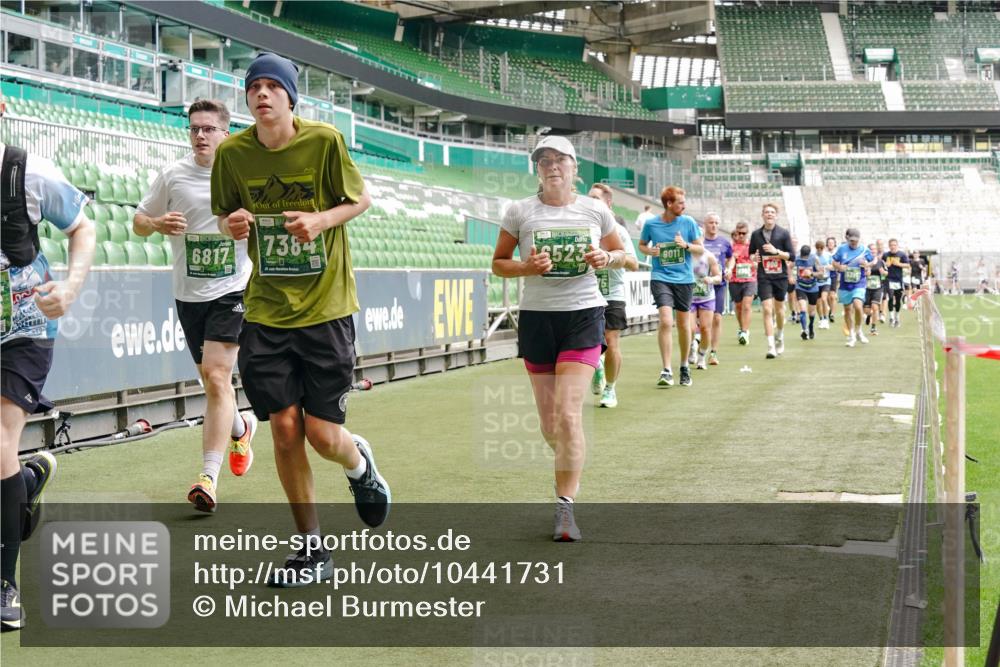 13.09.2026 - 21. swb-Marathon Bremen Michael Burmester http://msf.ph/oto/10441731 13.09.2026 13:07:05 Laufen im Stadion 109, 132, 156, 217, 287, 303, 310, 372, 430, 454, 489, 578, 607, 613, 682, 716, 784, 808, 809, 831, 834, 846, 911, 922, 1083, 1173, 1189, 1205, 1210, 1274, 1322, 1364, 1365, 1369, 1387, 1437, 1532, 1533, 1545, 1574, 1581, 1600, 1823, 1841, 1848, 1854, 1871, 1909, 1926, 1938, 2003, 2070, 2076, 2090, 2219, 2244, 2265, 2275, 2283, 2310, 2318, 2355, 2356, 2393, 2405, 2440, 2464, 2492, 2565, 2699, 2707, 2721, 2731, 2755, 2802, 2818, 2831, 2902, 2911, 2949, 2960, 3115 meine-sportfotos.de