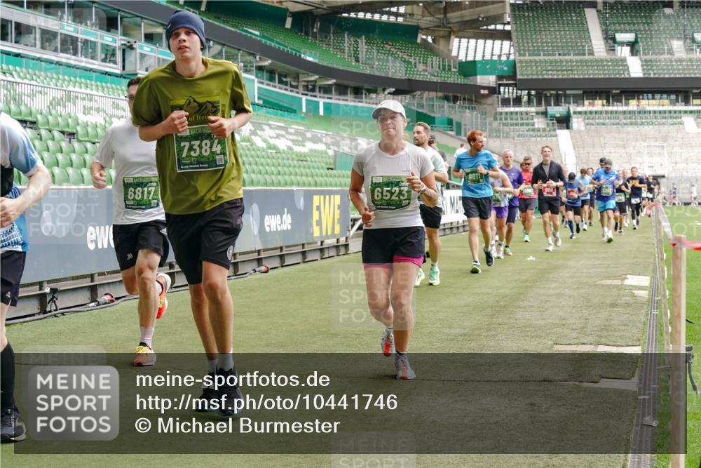 13.09.2026 - 21. swb-Marathon Bremen Michael Burmester http://msf.ph/oto/10441746 13.09.2026 13:07:05 Laufen im Stadion 109, 132, 156, 217, 287, 303, 310, 372, 430, 454, 489, 578, 607, 613, 682, 716, 784, 808, 809, 831, 834, 846, 911, 922, 1083, 1173, 1189, 1205, 1210, 1274, 1322, 1364, 1365, 1369, 1387, 1437, 1532, 1533, 1545, 1574, 1581, 1600, 1823, 1841, 1848, 1854, 1871, 1909, 1926, 1938, 2003, 2070, 2076, 2090, 2219, 2244, 2265, 2275, 2283, 2310, 2318, 2355, 2356, 2393, 2405, 2440, 2464, 2492, 2565, 2699, 2707, 2721, 2731, 2755, 2802, 2818, 2831, 2902, 2911, 2949, 2960, 3115 meine-sportfotos.de