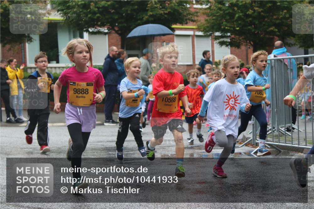 13.09.2026 - Kiel Lauf Markus Tischler http://msf.ph/oto/10441933 13.09.2026 08:33:40 Fleethörn 2715, 38, 9888, 10588, 7083 meine-sportfotos.de