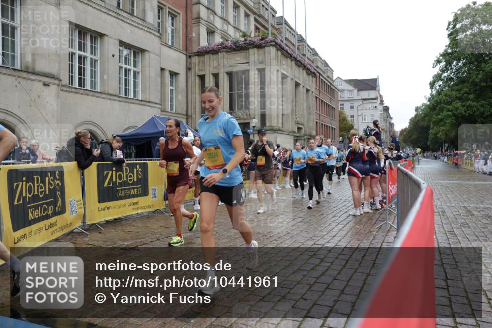 13.09.2026 - Kiel Lauf Yannick Fuchs http://msf.ph/oto/10441961 13.09.2026 11:54:51 Ziel  meine-sportfotos.de