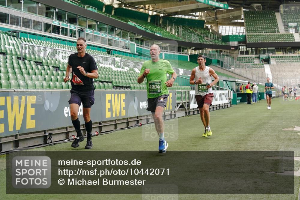 13.09.2026 - 21. swb-Marathon Bremen Michael Burmester http://msf.ph/oto/10442071 13.09.2026 12:43:15 Laufen im Stadion 439, 623, 749, 819, 969, 1009, 1223, 1224, 1372, 1562, 1619, 1667, 1712, 1745, 1770, 1850, 1862, 1879, 1921, 2094, 2207, 2651, 2683, 3251, 3368, 3500, 3584, 3688, 4096, 4739, 4847, 4904, 5143, 5199, 5316, 5369, 5601, 5663, 5672, 5776, 5828, 6359, 6579, 6929, 6991, 7141, 7170, 7841, 7950, 8311, 8383, 8394, 8689, 8749, 8850, 8994, 9120, 9153, 9200, 9233, 9533, 9849, 126, 453, 671, 807, 862, 901, 912, 1136, 1248, 1472, 1576, 1587, 1717, 1751, 1758, 5160, 5163, 5912 meine-sportfotos.de