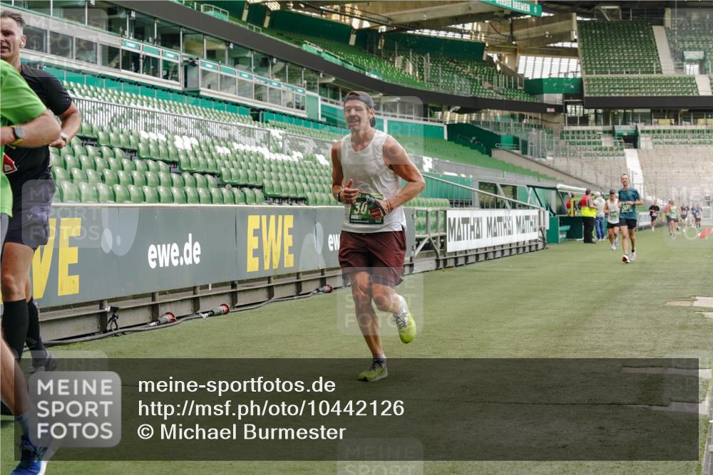 13.09.2026 - 21. swb-Marathon Bremen Michael Burmester http://msf.ph/oto/10442126 13.09.2026 12:43:17 Laufen im Stadion 439, 623, 749, 819, 969, 1009, 1223, 1224, 1372, 1562, 1619, 1667, 1712, 1745, 1770, 1850, 1862, 1879, 1921, 2094, 2207, 2651, 2683, 3251, 3368, 3500, 3584, 3688, 4096, 4739, 4847, 4904, 5143, 5199, 5316, 5369, 5601, 5663, 5672, 5776, 5828, 6359, 6579, 6929, 6991, 7141, 7170, 7841, 7950, 8311, 8383, 8394, 8689, 8749, 8850, 8994, 9120, 9153, 9200, 9233, 9533, 9849, 126, 453, 603, 640, 671, 735, 807, 862, 901, 912, 1136, 1248, 1472, 1576, 1587, 1717, 1751, 1758, 5160, 5163, 5912 meine-sportfotos.de