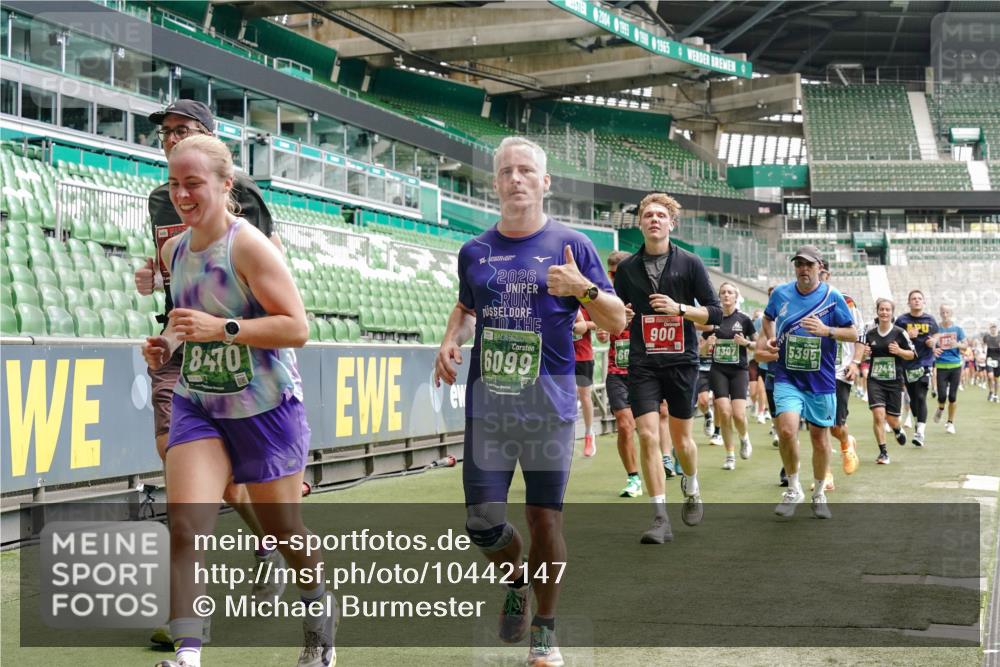 13.09.2026 - 21. swb-Marathon Bremen Michael Burmester http://msf.ph/oto/10442147 13.09.2026 13:07:11 Laufen im Stadion 109, 132, 156, 217, 287, 303, 310, 372, 430, 454, 489, 578, 607, 613, 682, 716, 784, 800, 808, 809, 831, 834, 846, 911, 922, 1083, 1173, 1189, 1205, 1210, 1274, 1322, 1364, 1365, 1369, 1387, 1395, 1437, 1532, 1533, 1545, 1574, 1581, 1600, 1823, 1831, 1841, 1848, 1854, 1871, 1909, 1926, 1938, 2003, 2070, 2076, 2090, 2219, 2244, 2275, 2283, 2310, 2318, 2355, 2356, 2393, 2405, 2440, 2464, 2492, 2565, 2699, 2707, 2721, 2731, 2755, 2802, 2818, 2831, 2866, 2902, 2911, 2949, 2960, 3115 meine-sportfotos.de