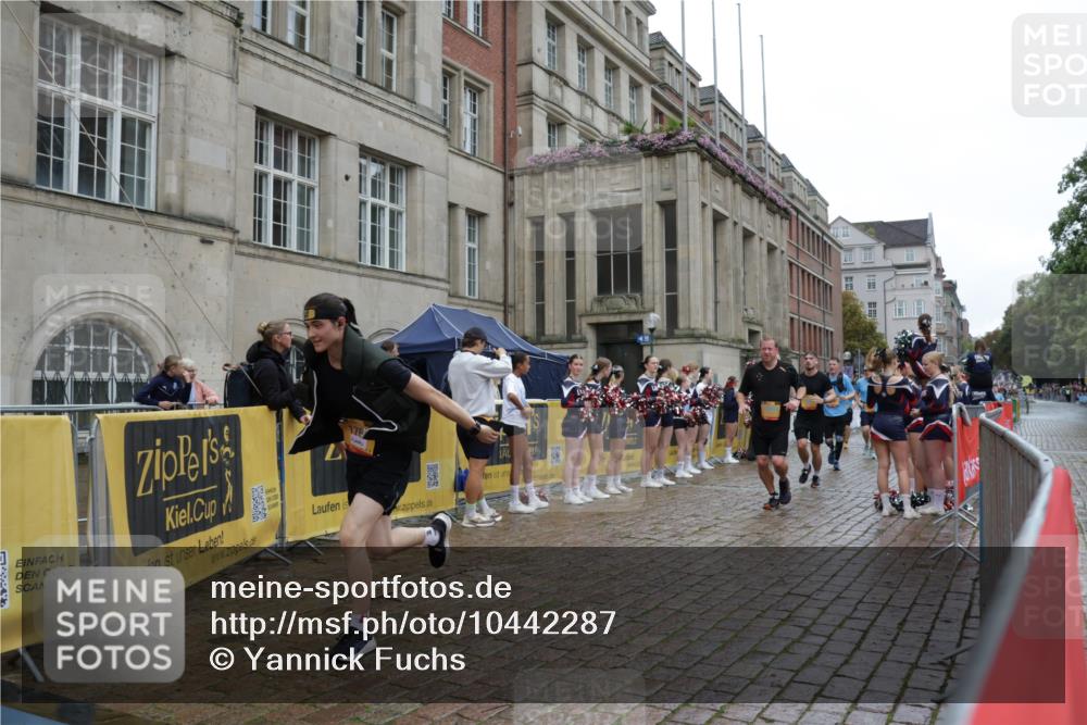 13.09.2026 - Kiel Lauf Yannick Fuchs http://msf.ph/oto/10442287 13.09.2026 11:55:19 Ziel  meine-sportfotos.de