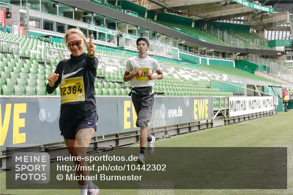13.09.2026 - 21. swb-Marathon Bremen Michael Burmester http://msf.ph/oto/10442302 13.09.2026 10:28:16 Laufen im Stadion 10096, 10142, 10170, 10172, 10189, 10200, 10223, 10231, 10267, 10269, 10270, 10289, 10293, 10294, 10310, 10316, 10319, 10329, 10348, 10393, 10421, 10489, 10504, 10508, 10514, 10525, 10538, 10544, 10566, 10594, 10628, 10638, 10655, 10709, 10739, 10744, 10770, 10814, 10835, 10846, 10860, 10873, 10876, 10897, 10898, 10910, 10917, 10923, 10956, 10992, 10993, 11005, 11007, 11018, 11035, 11058, 11060, 11063, 11076, 11087, 11092, 11110, 11111, 11148, 11170, 11193 meine-sportfotos.de