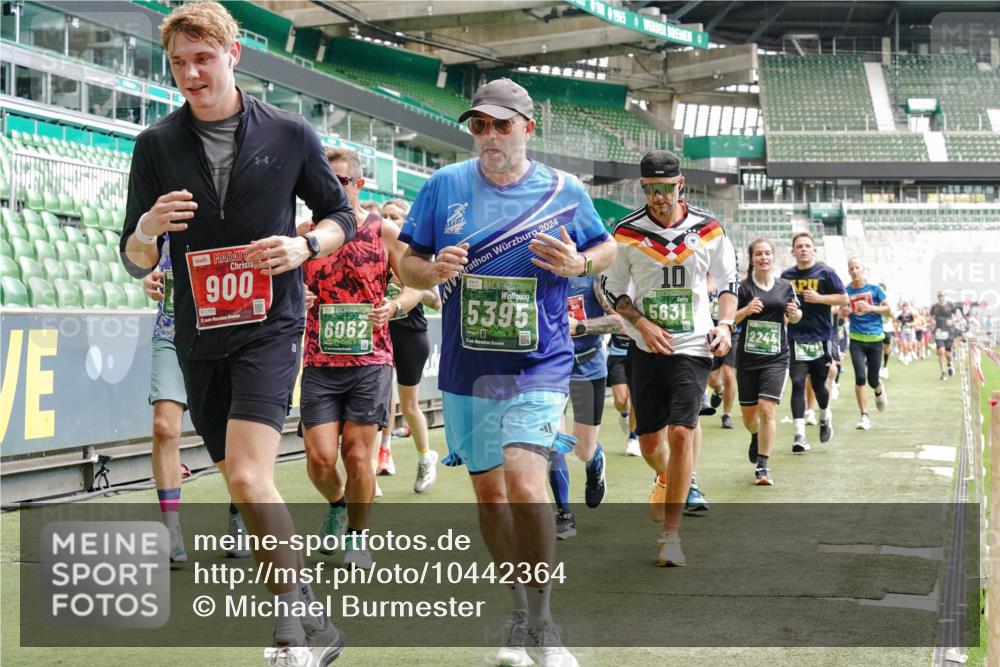 13.09.2026 - 21. swb-Marathon Bremen Michael Burmester http://msf.ph/oto/10442364 13.09.2026 13:07:13 Laufen im Stadion 109, 132, 156, 217, 287, 303, 310, 372, 430, 454, 489, 578, 607, 613, 682, 716, 784, 800, 808, 809, 831, 834, 846, 911, 922, 1083, 1173, 1189, 1205, 1210, 1274, 1322, 1364, 1365, 1369, 1387, 1395, 1437, 1532, 1533, 1545, 1574, 1581, 1600, 1823, 1831, 1841, 1848, 1854, 1871, 1909, 1926, 1938, 2003, 2070, 2076, 2090, 2219, 2275, 2283, 2310, 2318, 2355, 2356, 2393, 2405, 2440, 2492, 2565, 2611, 2699, 2707, 2721, 2731, 2755, 2802, 2818, 2831, 2866, 2902, 2911, 2949, 2960 meine-sportfotos.de